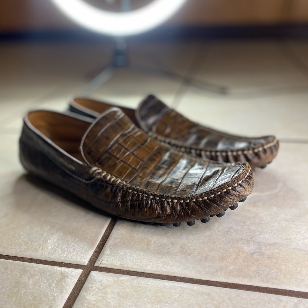G brown $300 slip on shoes croc?